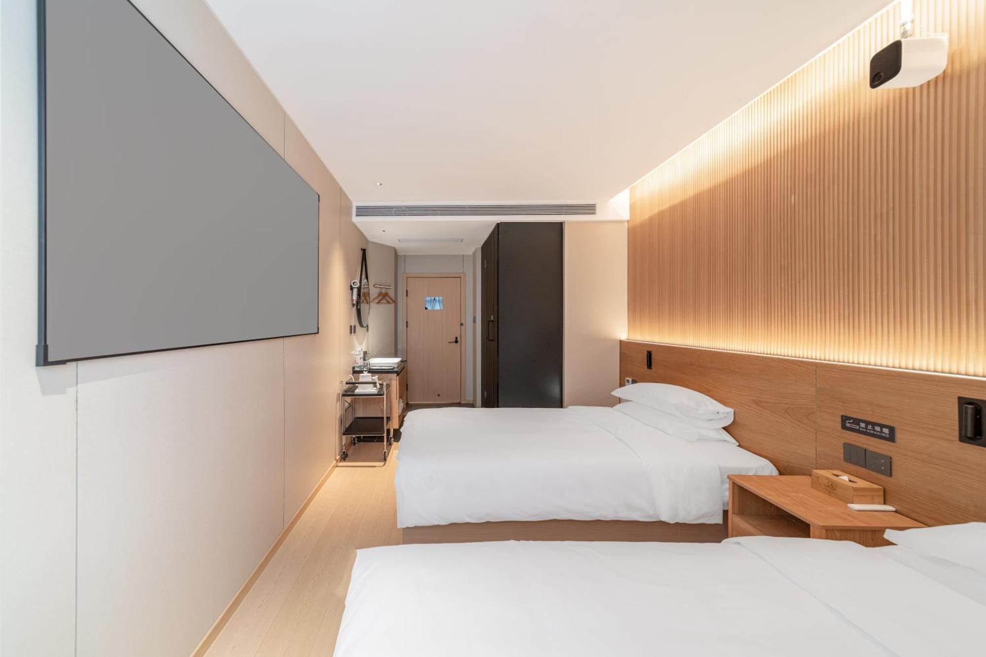 Captain 5 Youth Hotel-xianxia Road Branch