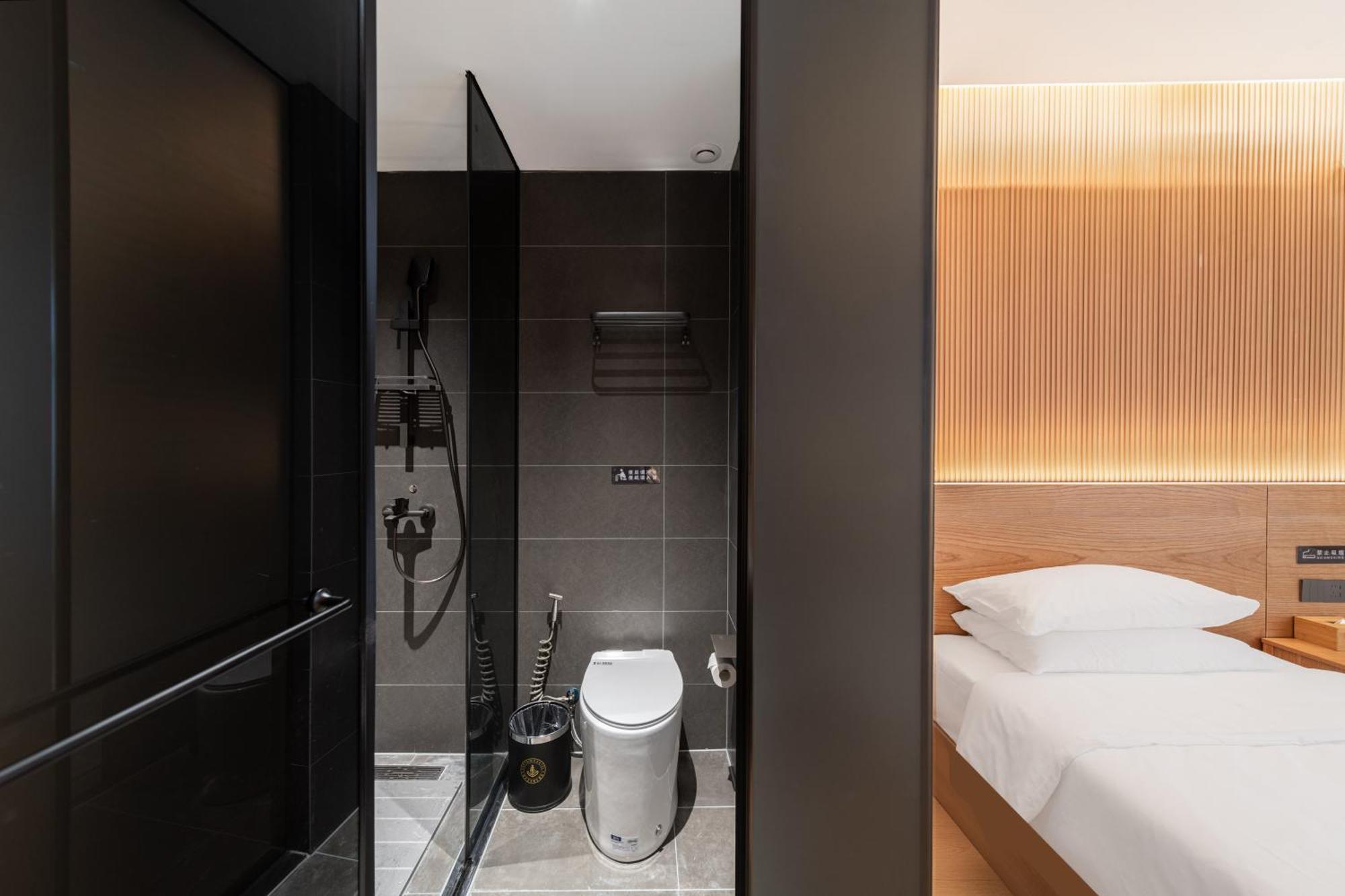 Captain 5 Youth Hotel-xianxia Road Branch Shanghai