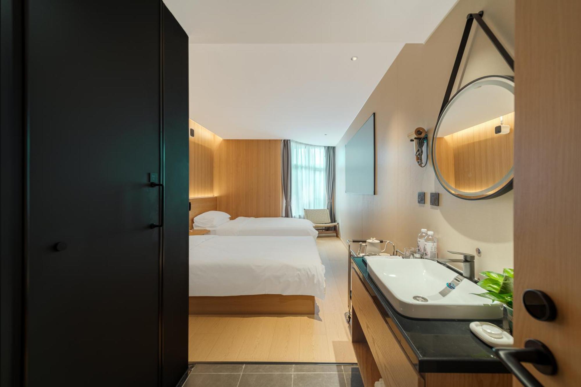 Hotel Captain 5 Youth Hotel-xianxia Road Branch Shanghai